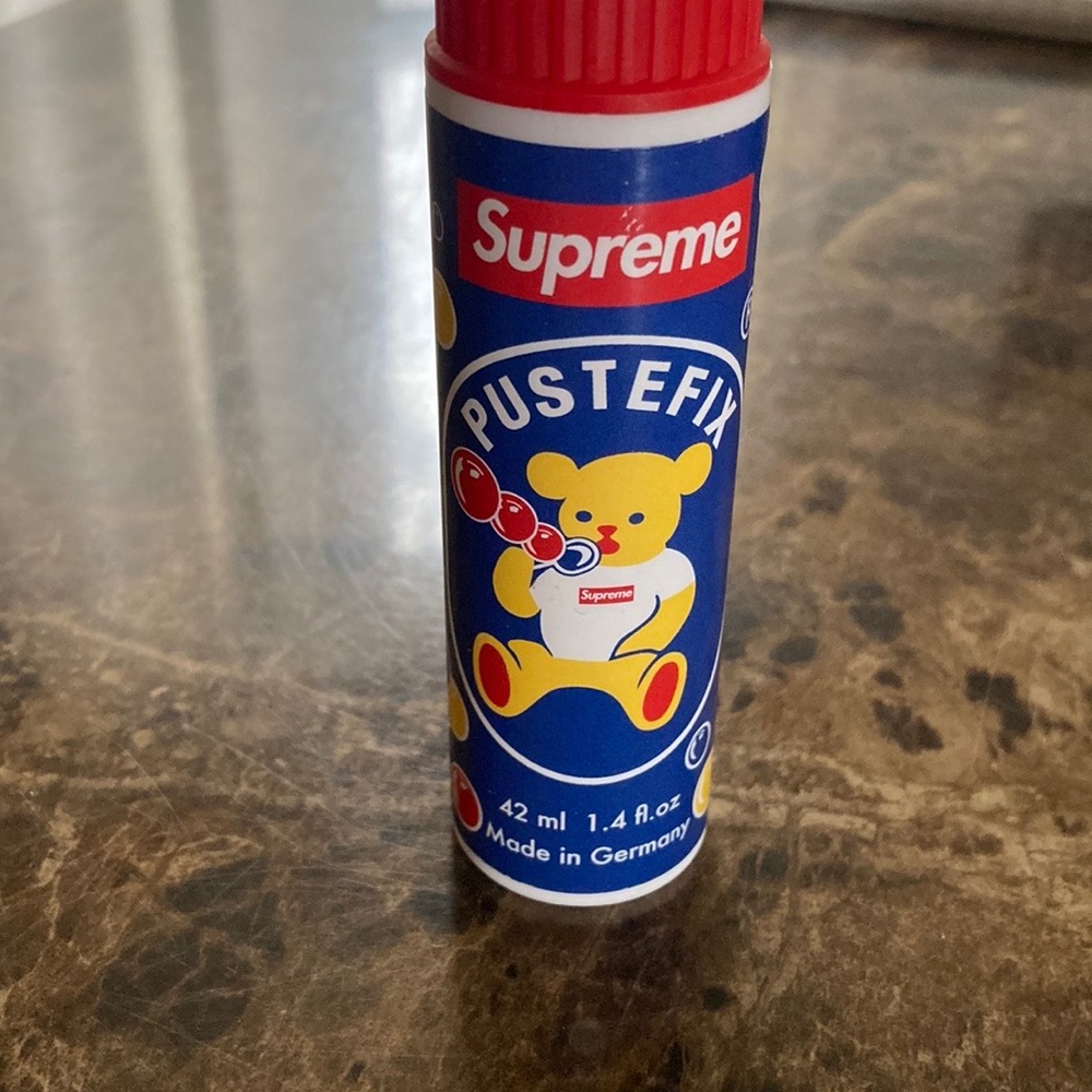 Supreme pustefix bubbles